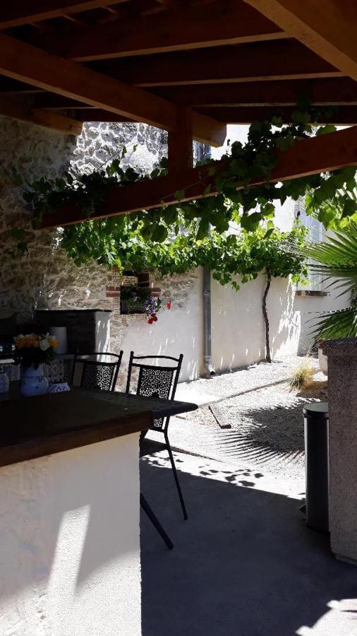 Chambres D'Hotes Du Bernes Nomdieu Bagian luar foto