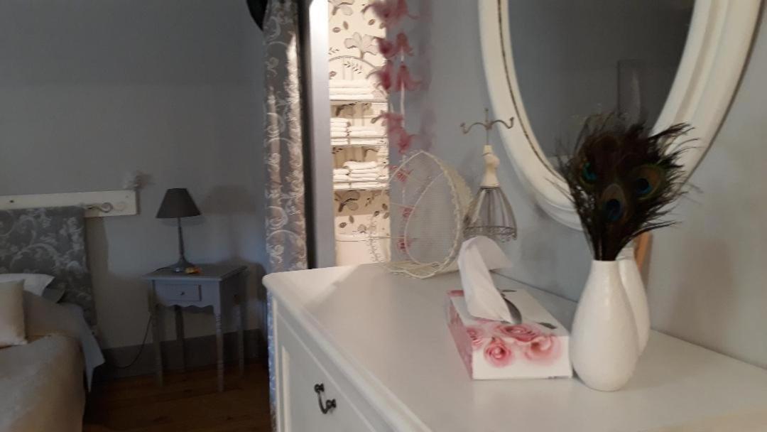 Chambres D'Hotes Du Bernes Nomdieu Bagian luar foto
