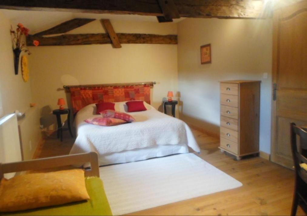 Chambres D'Hotes Du Bernes Nomdieu Bagian luar foto